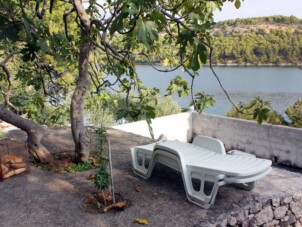 Lägenhet med tre sovrum nära stranden Bobovišća na Moru