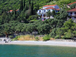 Lägenhet med ett sovrum nära stranden Trpanj