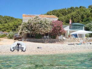 Lägenhet med två sovrum nära stranden Cove Skozanje