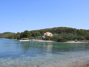 Familjevänliga lägenheter vid havet Cove Kunčabok