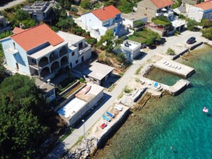 Lägenheter vid havet Kneža