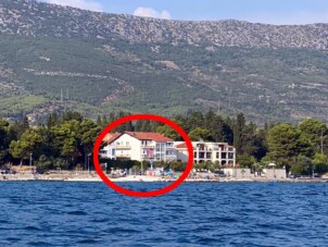 Lägenhet med två sovrum nära stranden Kaštel Stari