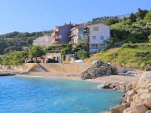 Lägenhet med två sovrum nära stranden Podgora