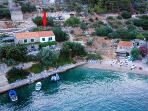 Lägenhet med två sovrum nära stranden Cove Torac