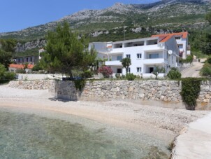 Lägenhet med två sovrum nära stranden Kučište - Perna