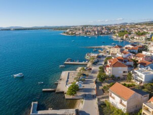 Lägenhet med ett sovrum nära stranden Brodarica