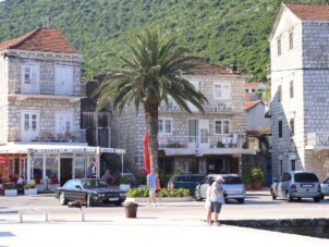 Lägenheter vid havet Trpanj