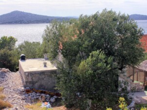 Hus med ett sovrum nära stranden Cove Vitane