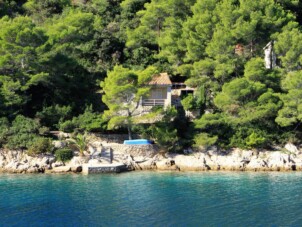 Hus med två sovrum nära stranden Cove Stončica