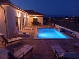 Luxury villa with a swimming pool Vrsi - Mulo