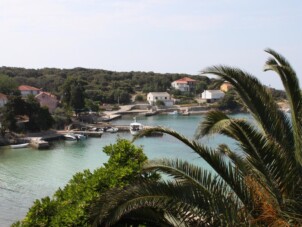 Lägenheter vid havet Jakišnica