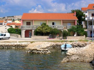 Lägenheter vid havet Kustići