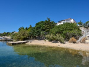 Lägenhet med två sovrum nära stranden Vidalići