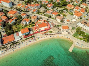 Lägenhet med två sovrum nära stranden Baška