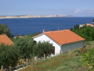 Hus med ett sovrum med terrass och havsutsikt Stara Novalja