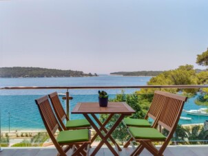 Lägenhet med ett sovrum nära stranden Mali Lošinj