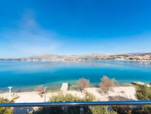 Lägenheter vid havet Okrug Gornji