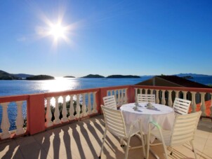 Lägenhet med två sovrum nära stranden Prižba