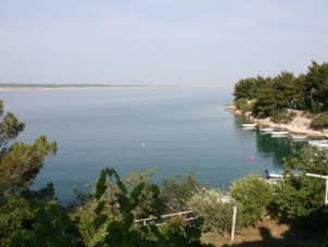 Lägenhet med tre sovrum nära stranden Starigrad